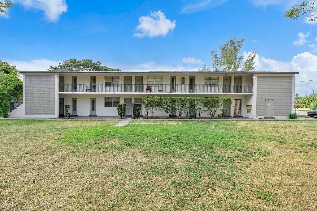 Biscayne Gardens Sec D - Residential Lease