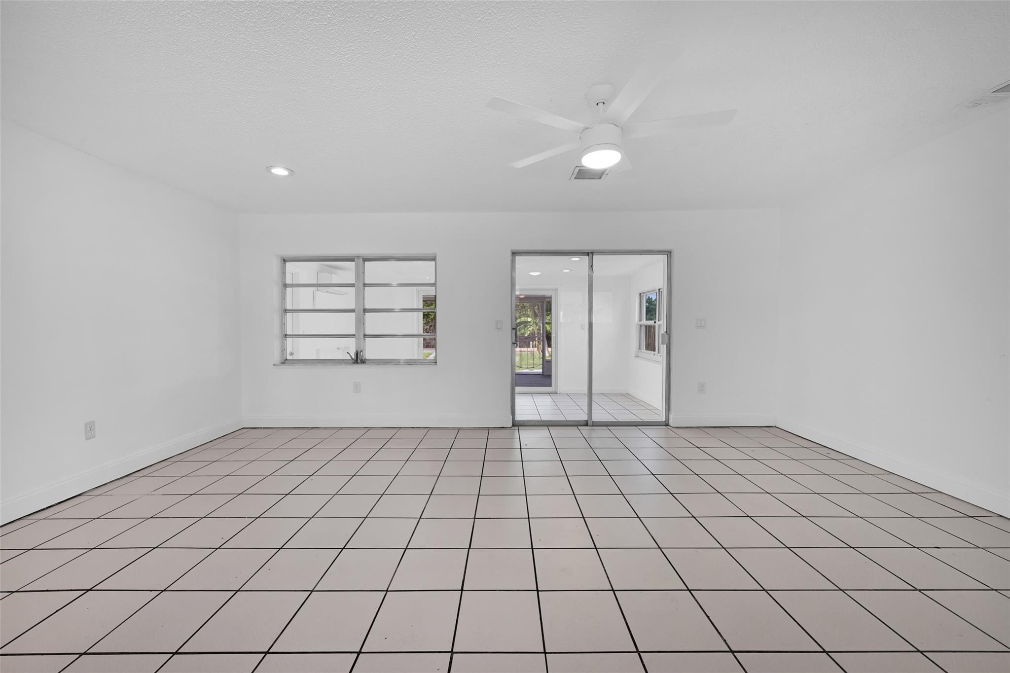 Davis Isles 29-19 B - Residential