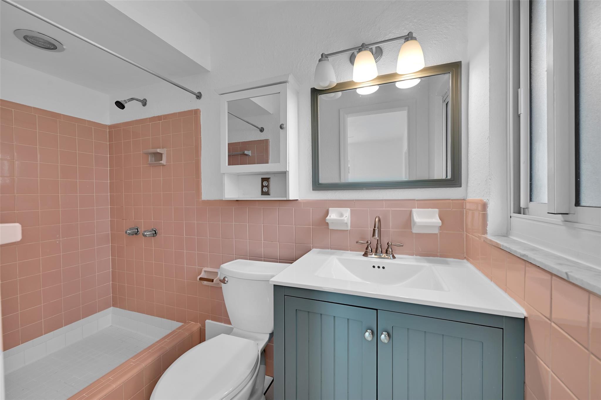 Davis Isles 29-19 B - Residential