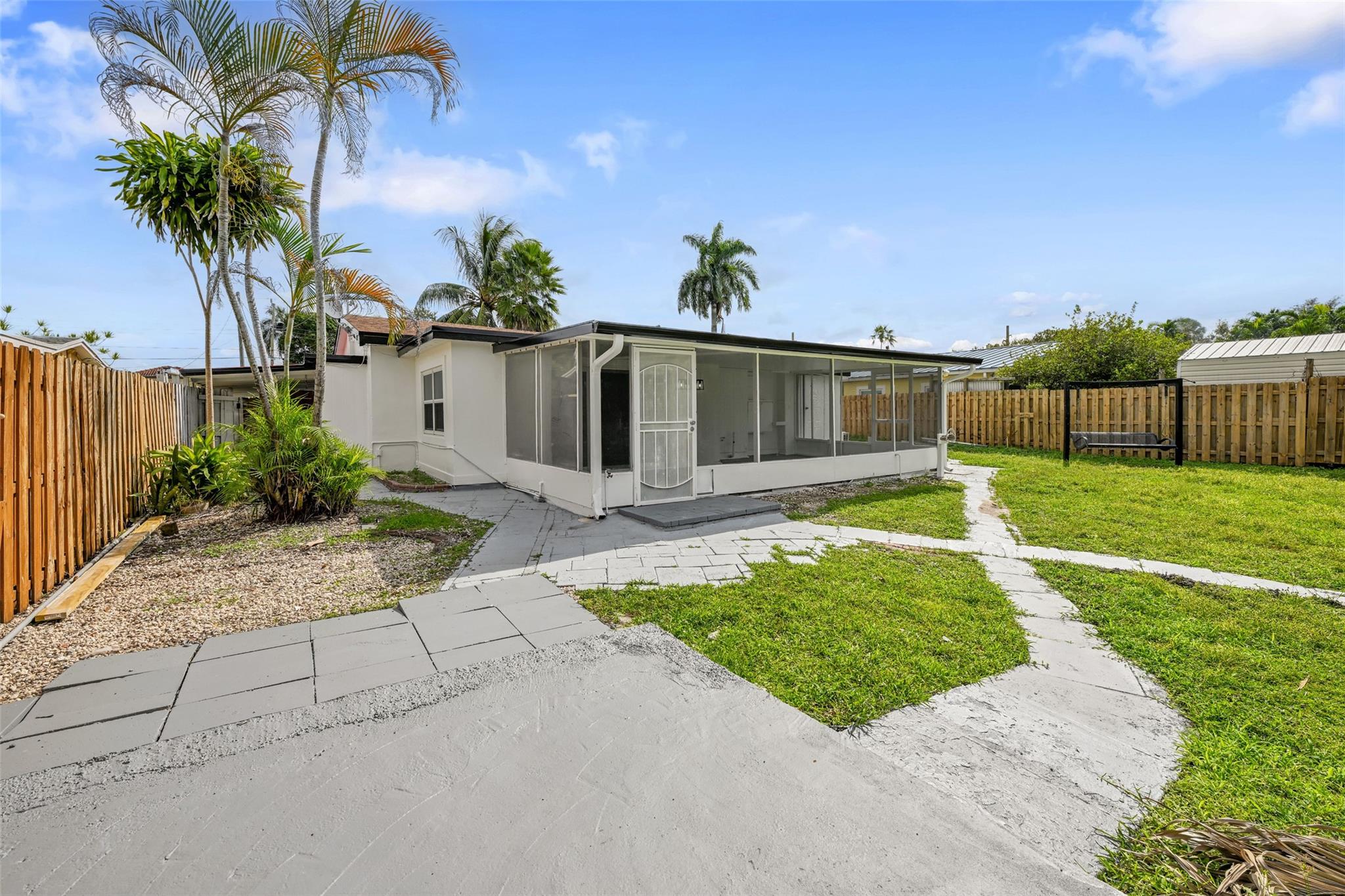 Davis Isles 29-19 B - Residential