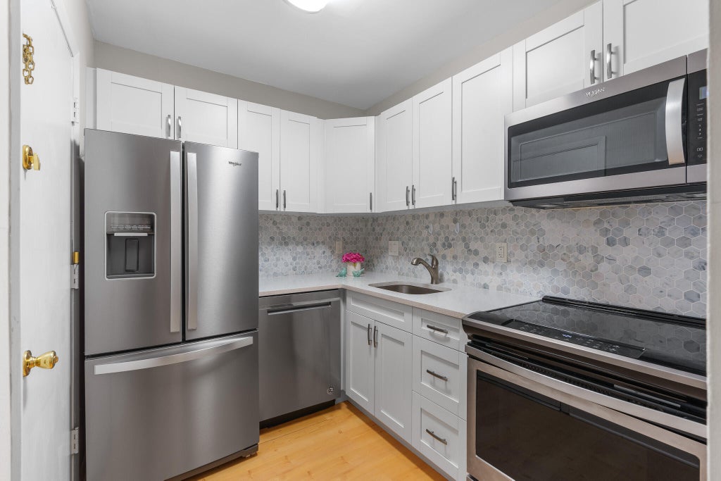 Photo of 2400 NE 33RD Avenue #209, Fort Lauderdale, FL 33305 (MLS # B26084407)