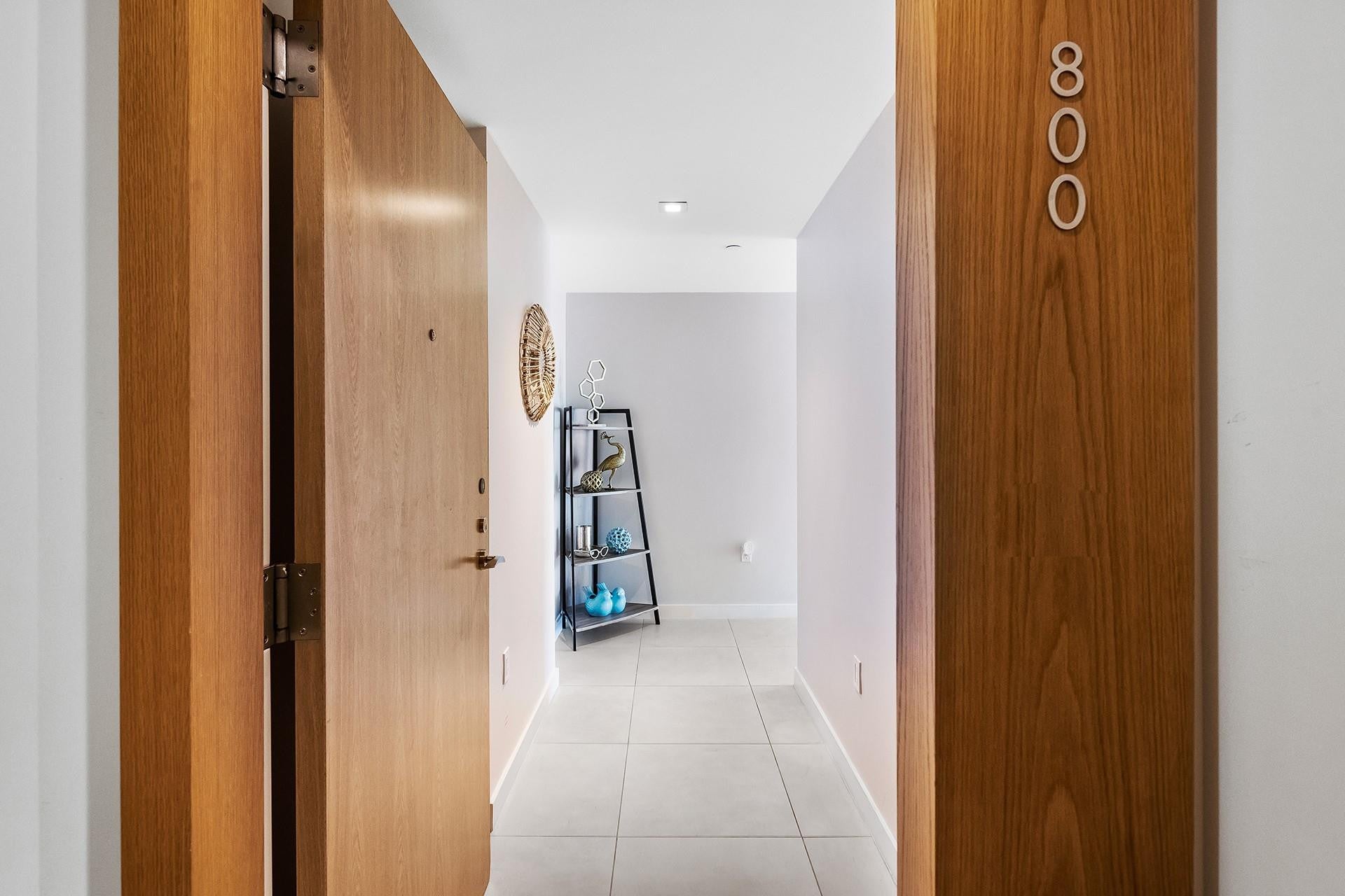 401 N BIRCH Road 800