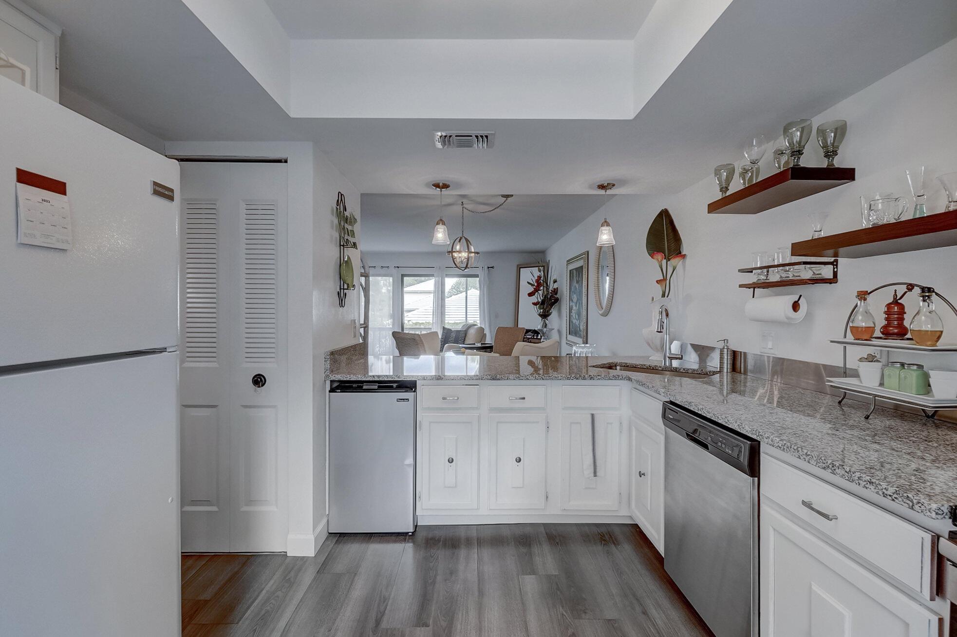 RIVERBEND CONDO - Residential