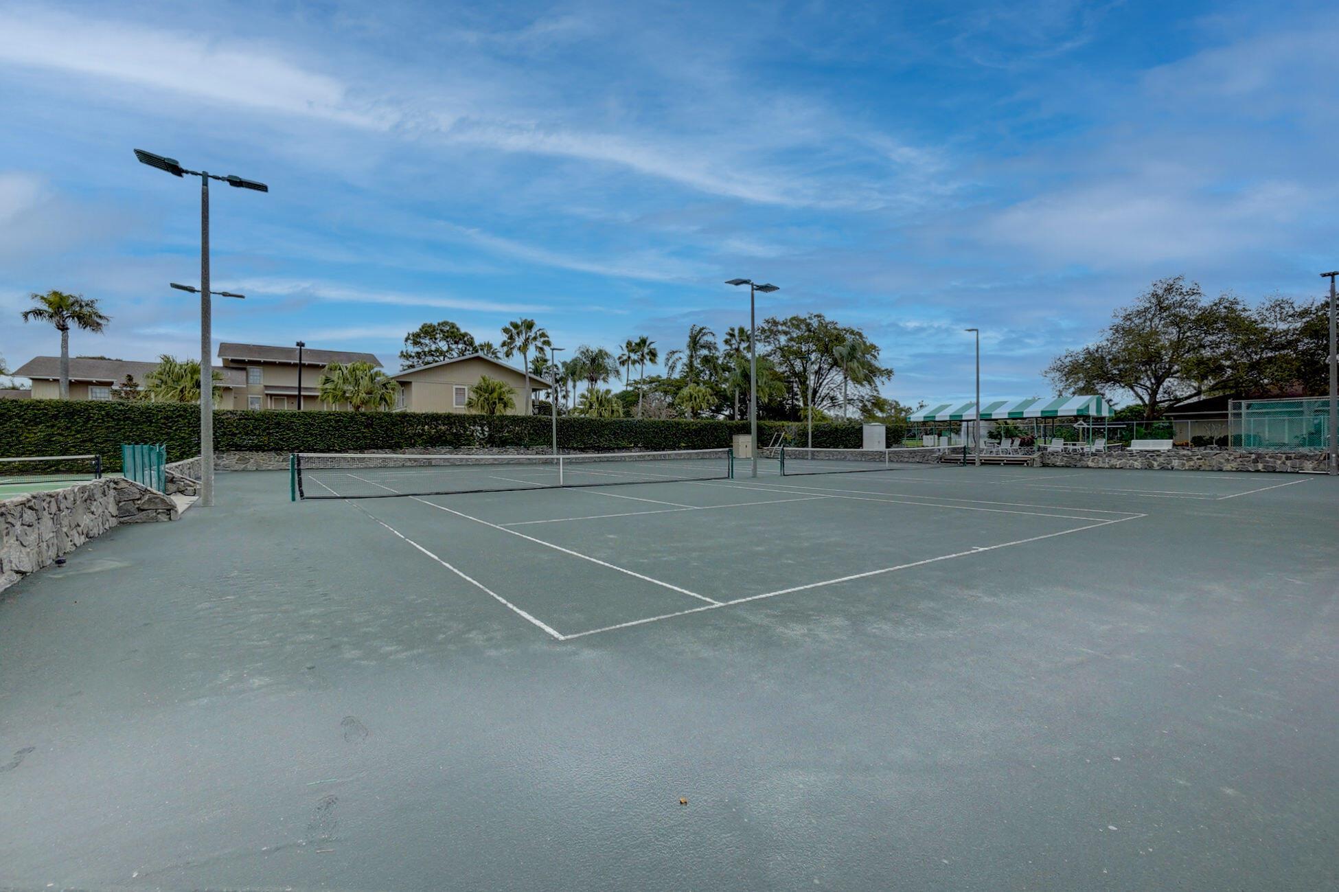 RIVERBEND CONDO - Residential