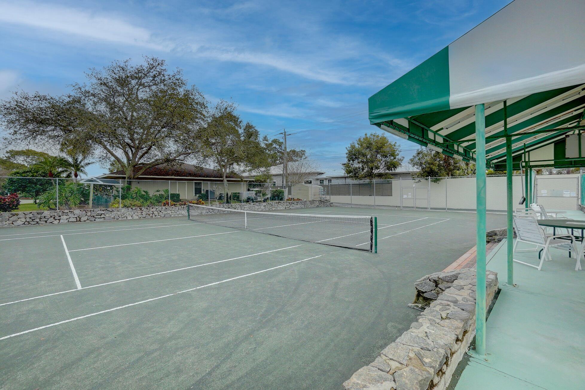 RIVERBEND CONDO - Residential