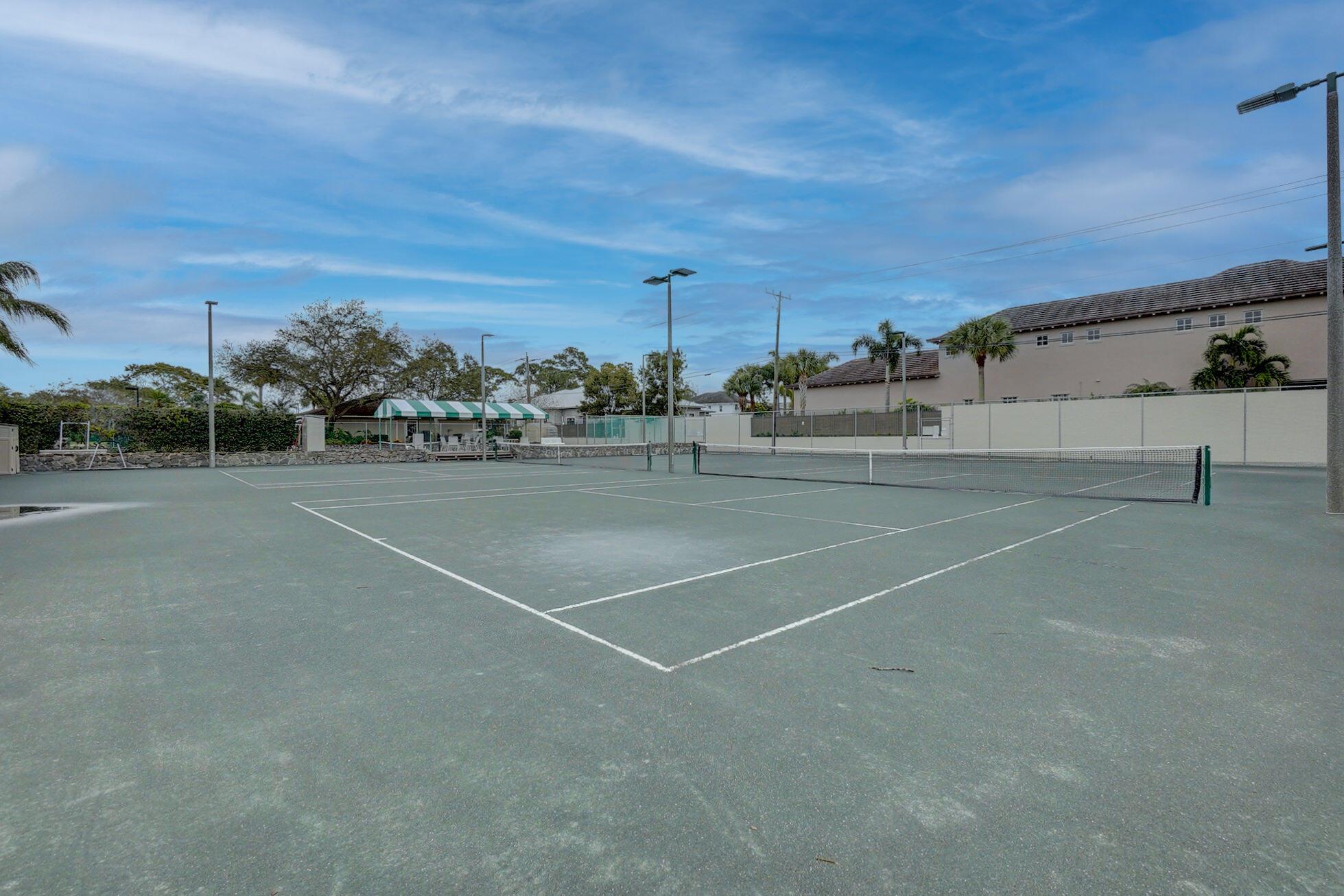 RIVERBEND CONDO - Residential