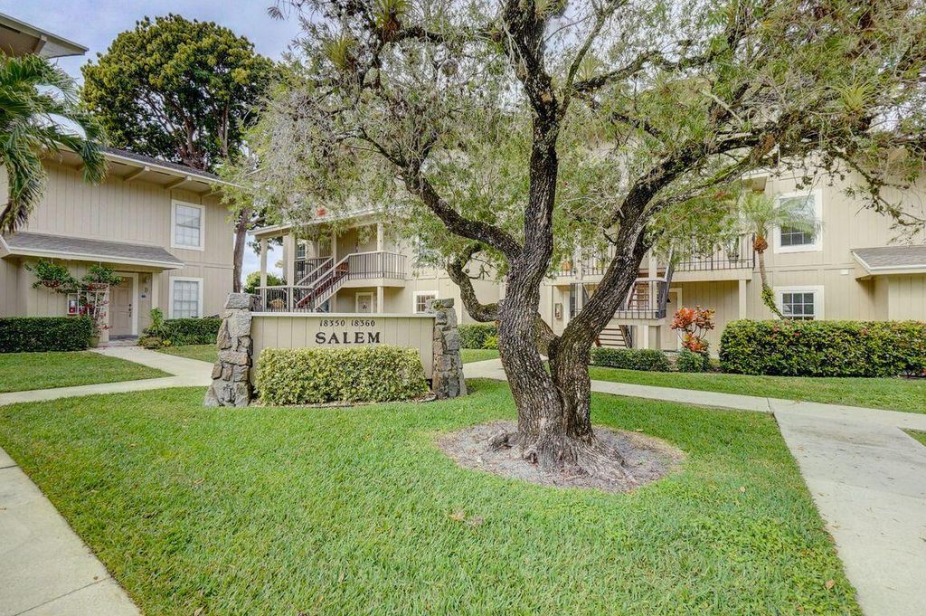 Photo of 18350 SE Wood Haven Lane #J, Jupiter, FL 33469 (MLS # R11146821)
