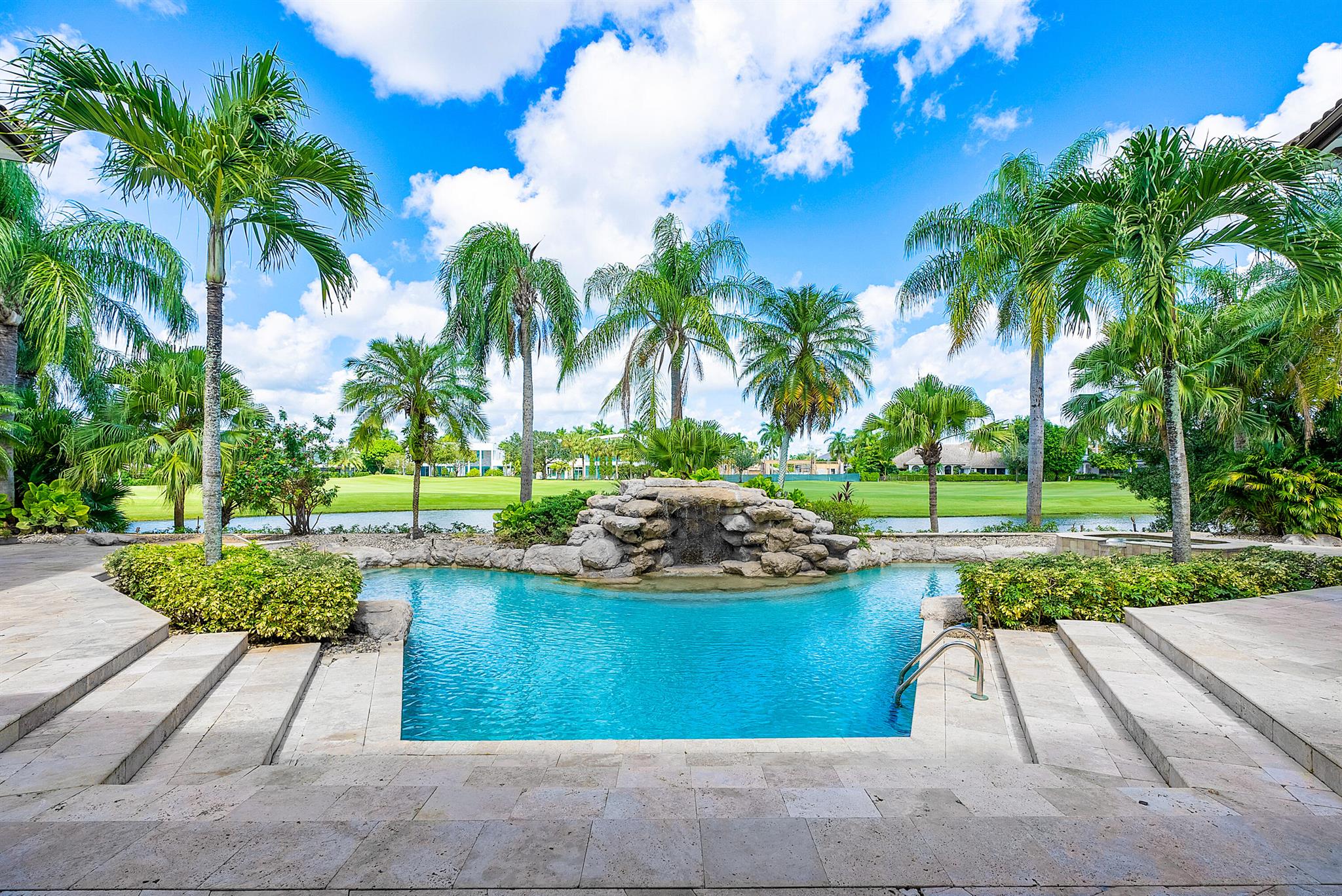 ST ANDREWS COUNTRY CLUB - Residential