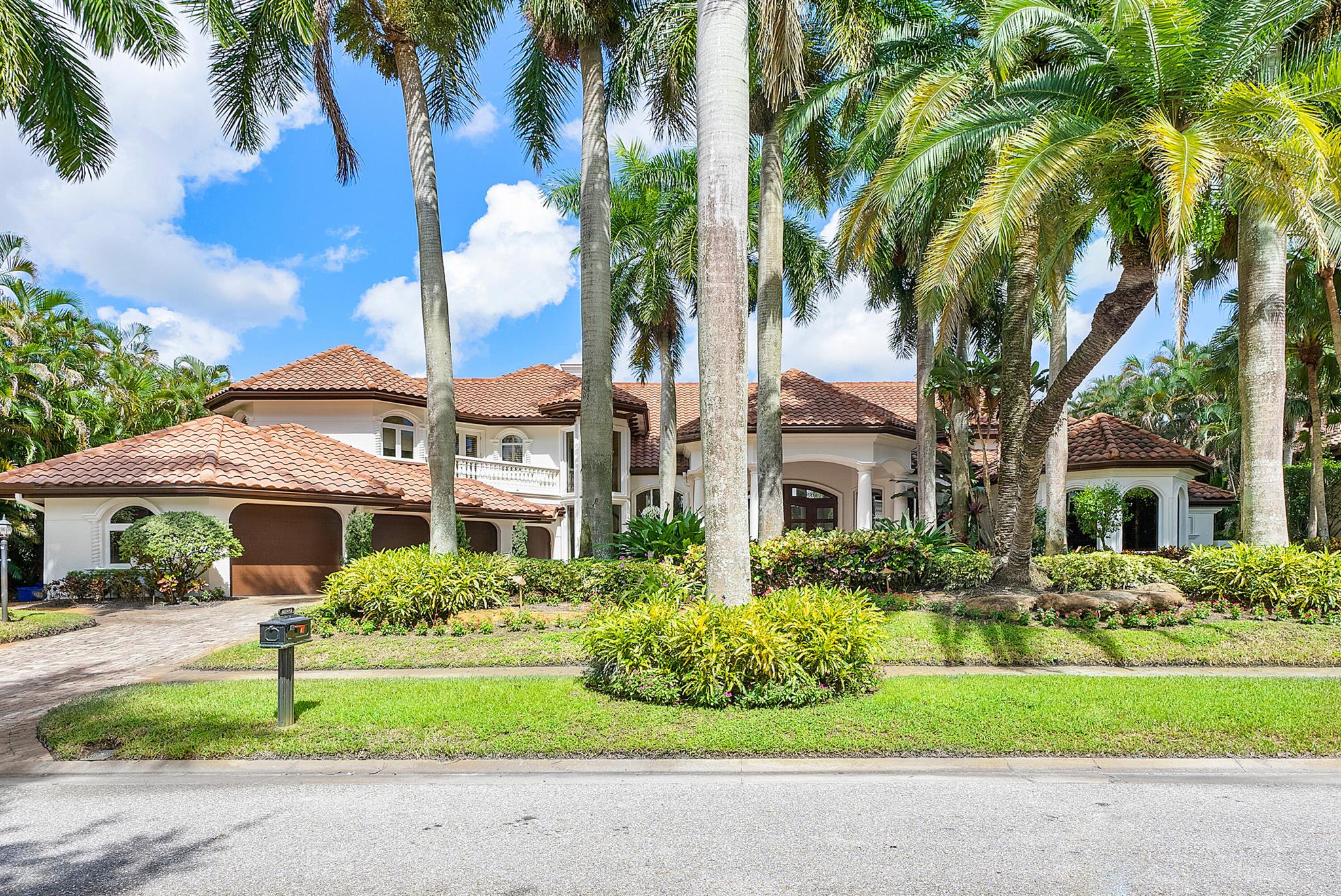 ST ANDREWS COUNTRY CLUB - Residential