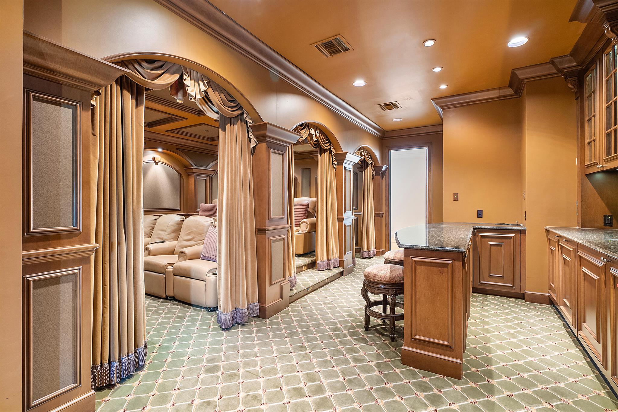 ST ANDREWS COUNTRY CLUB - Residential