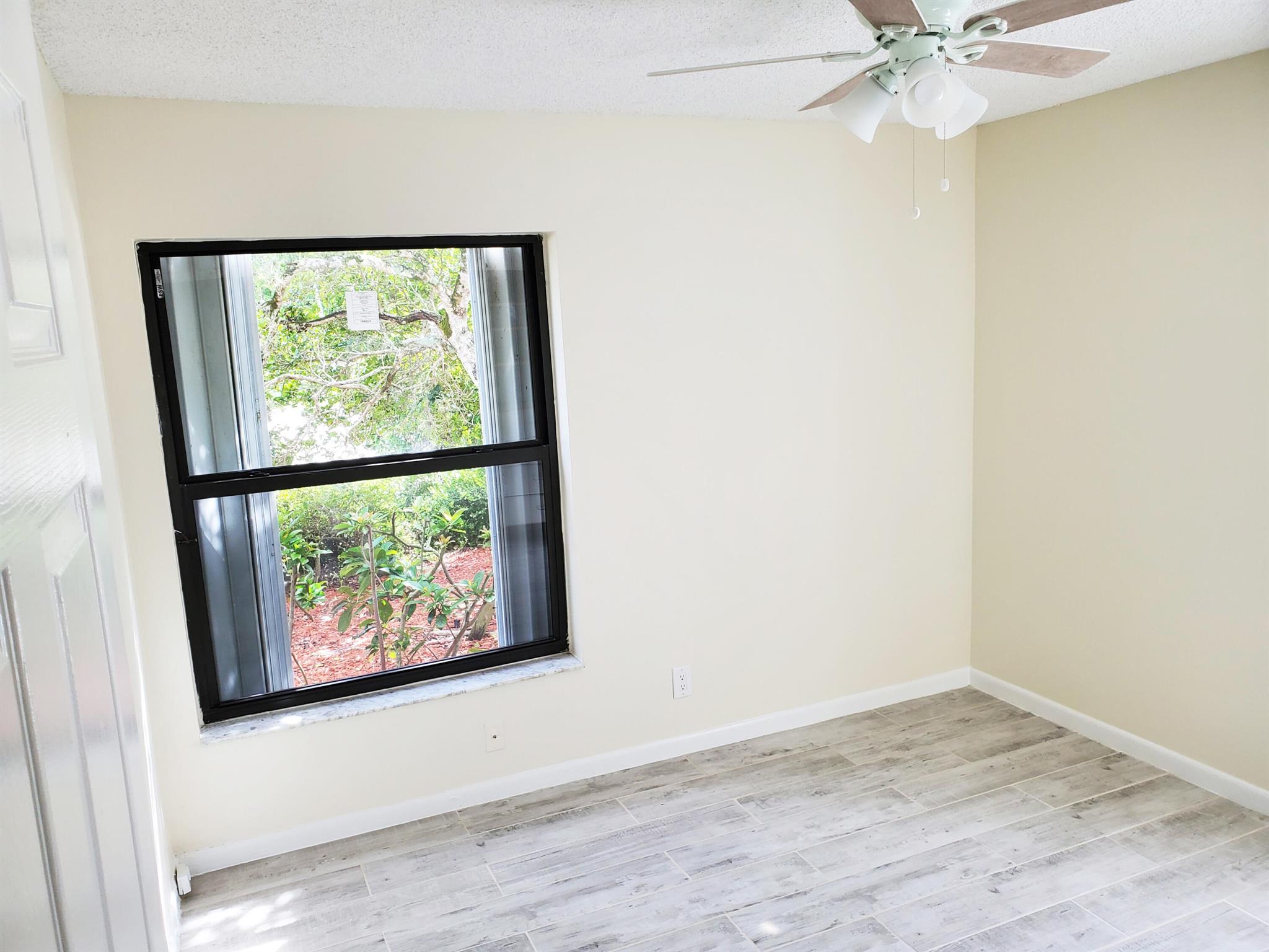 COUNTRY LANDING SEC 4 - Residential Lease