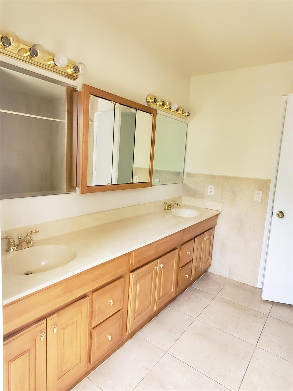 COUNTRY LANDING SEC 4 - Residential Lease