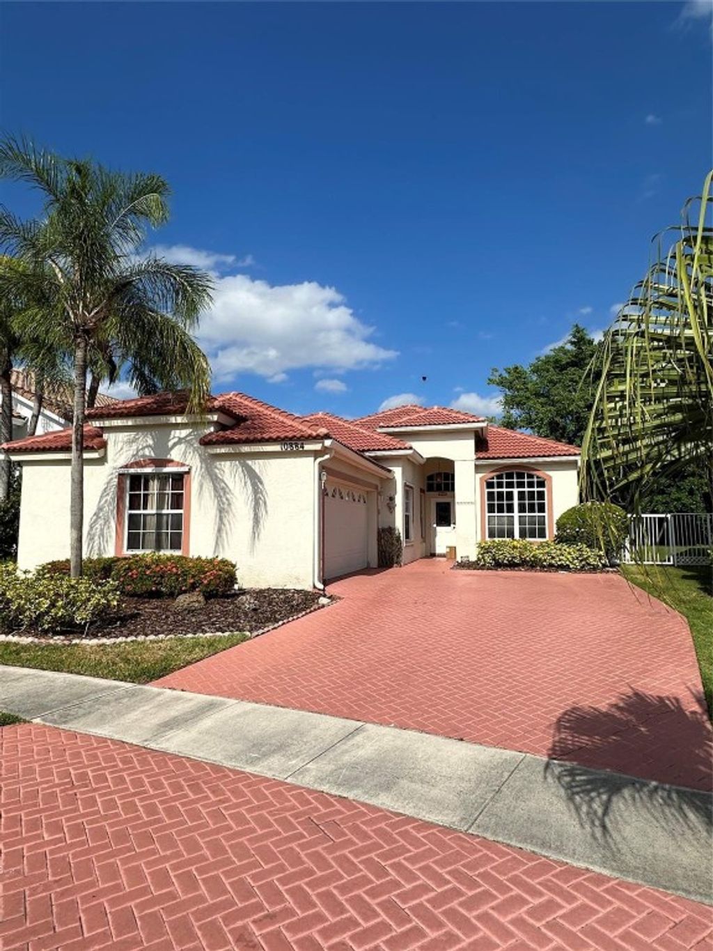 Photo of 10884 La Salinas Circle, Boca Raton, FL 33428 (MLS # F10502172)