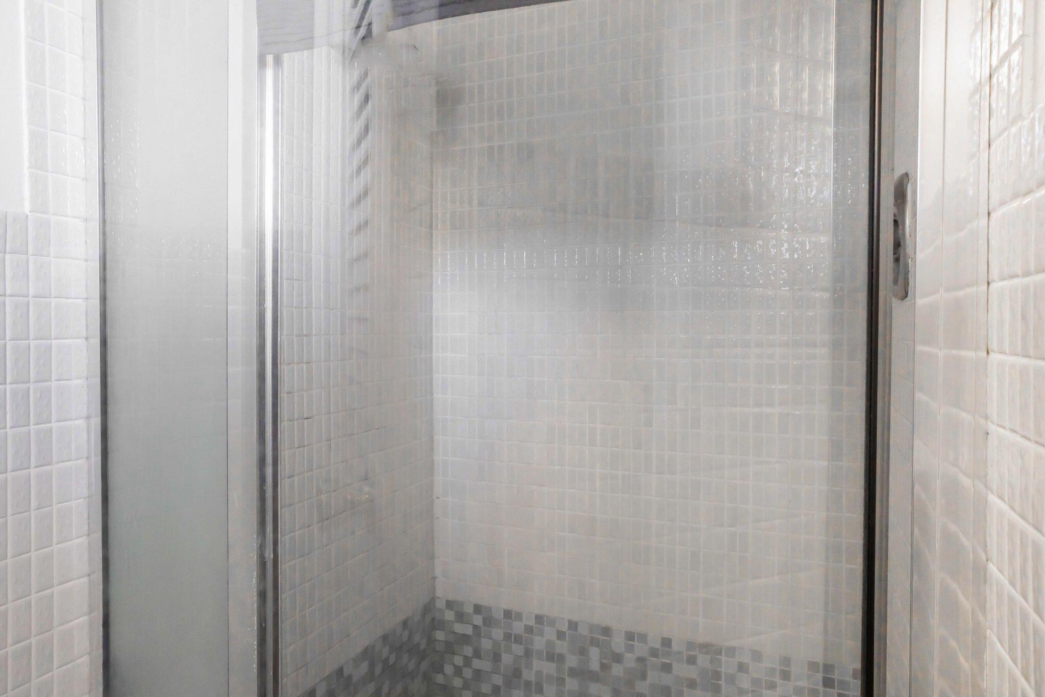 HILLCREST COUNTRY CLUB AP - Residential