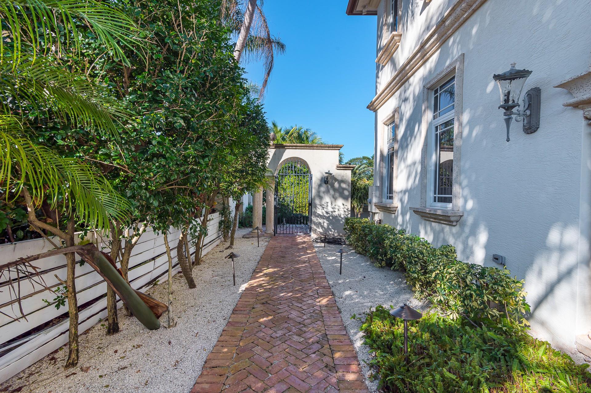 PELICAN HARBOR PHASE THREE - Residential Lease