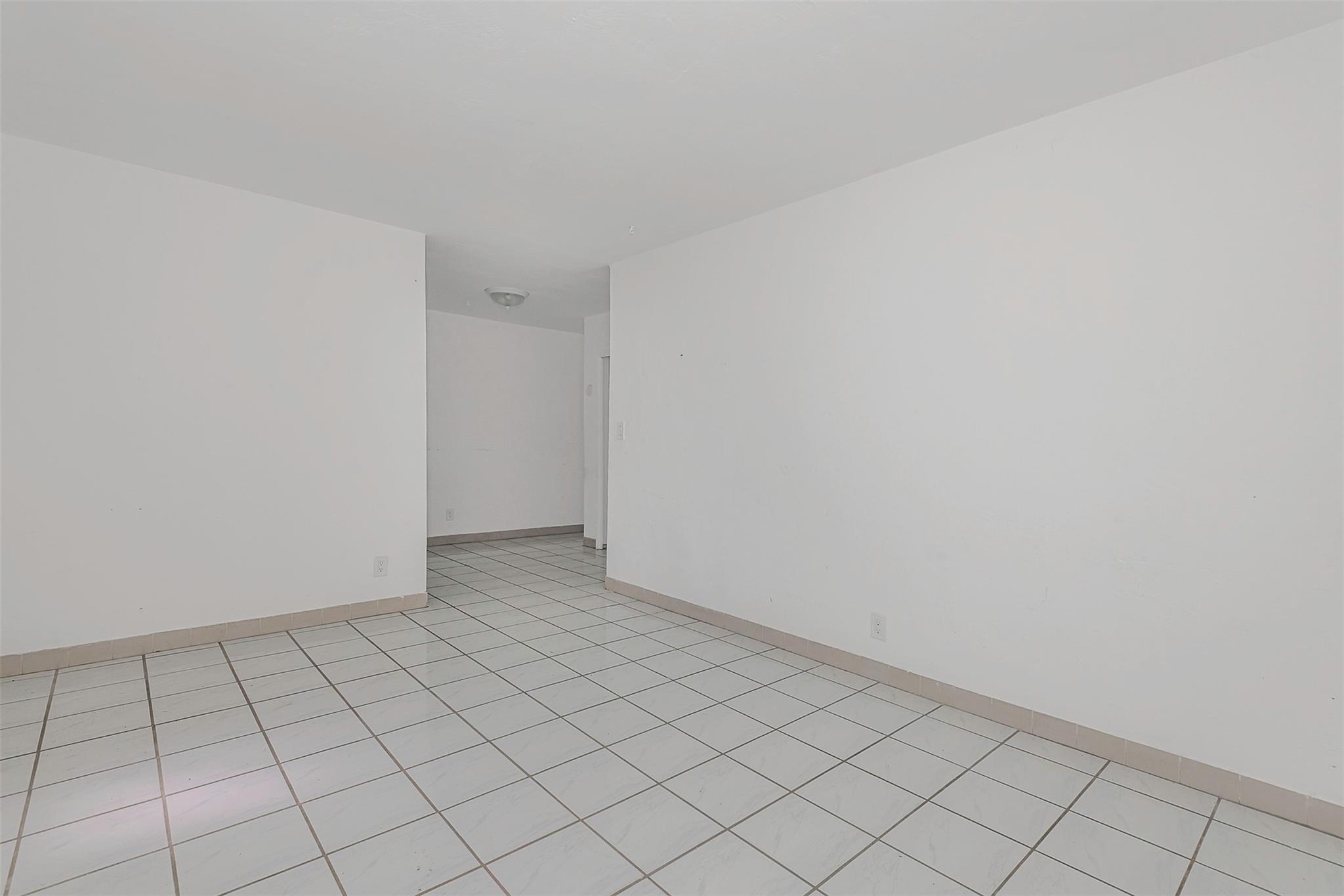 North Hollywood 4-1 B - Residential Income