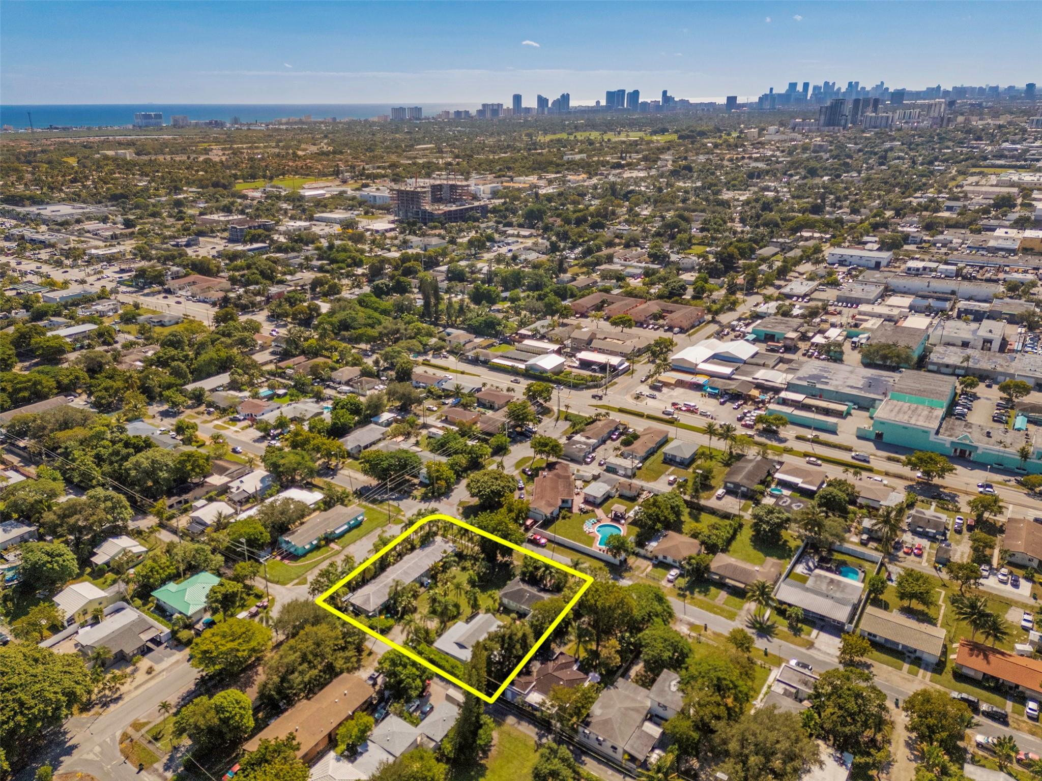 North Hollywood 4-1 B - Residential Income