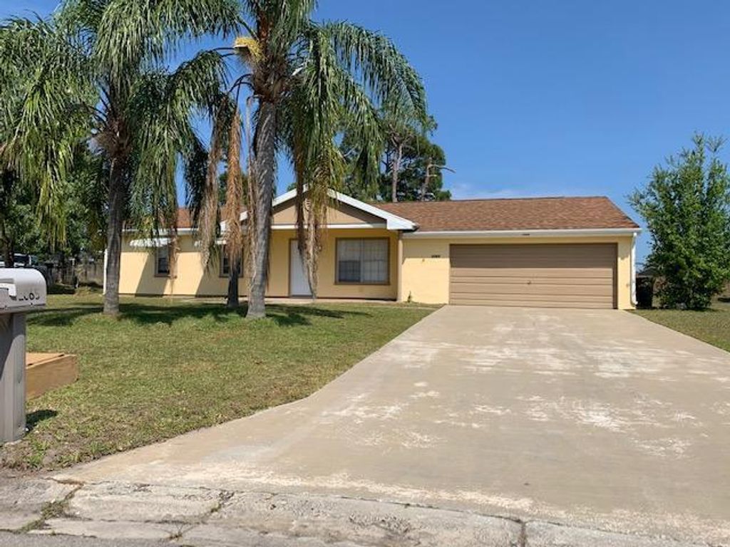 Photo of 2065 SE Oxmoor Terrace, Port Saint Lucie, FL 34952 (MLS # R10715188)