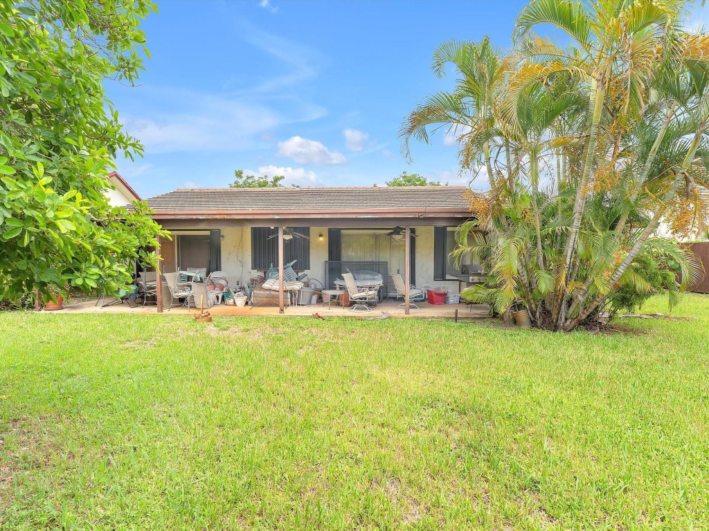 20100 NE 10th Place Way