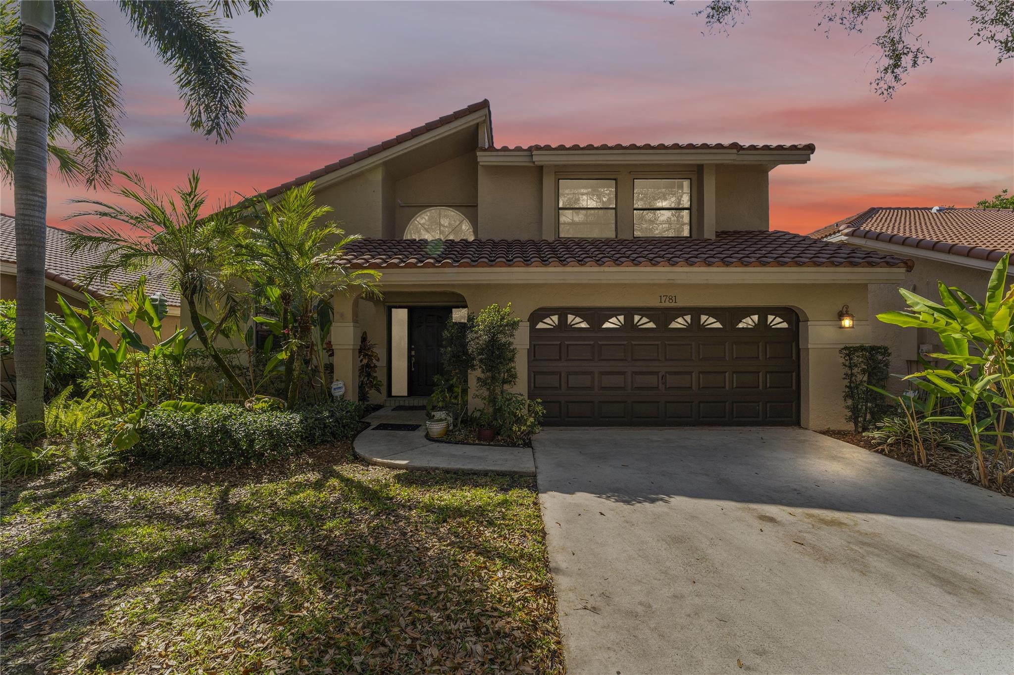 Welcome to Fountain Springs! This 3 bedroom & 2.5 bathroom home is now available! Featuring an updated kitchen with white cabinets, granite counters, stainless steel appliances, & beautiful tile back splash. Tile flooring in the main living areas & laminate floors in the bedrooms. Primary bedroom is conveniently located on the 1st floor & features walk in closet. Primary bathroom also updated w large shower & linen closet. High ceilings in foyer and living room area give it a light and airy feel. Backyard with private pool & covered patio! Pool pump just replaced last year. AC is 2 years new. Roof: 2012. Water heater: 2020. Washer/dryer 2 years new. Community has a very large pool, kiddie pool, and heated spa. Clubhouse w large event space and kitchenette! Deicke Park within the community!