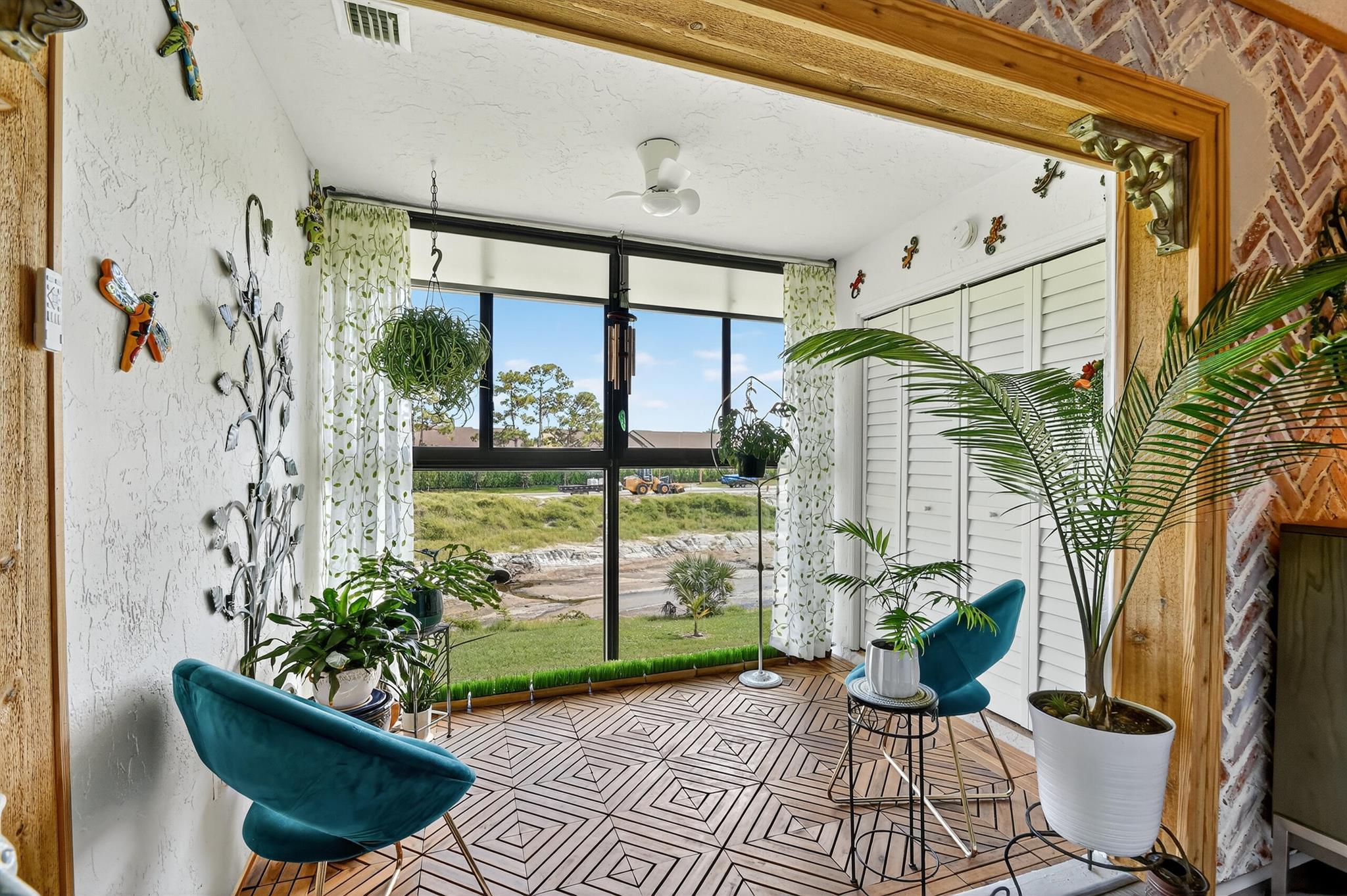 LUCERNE POINTE ONE,TWO,TH - Residential
