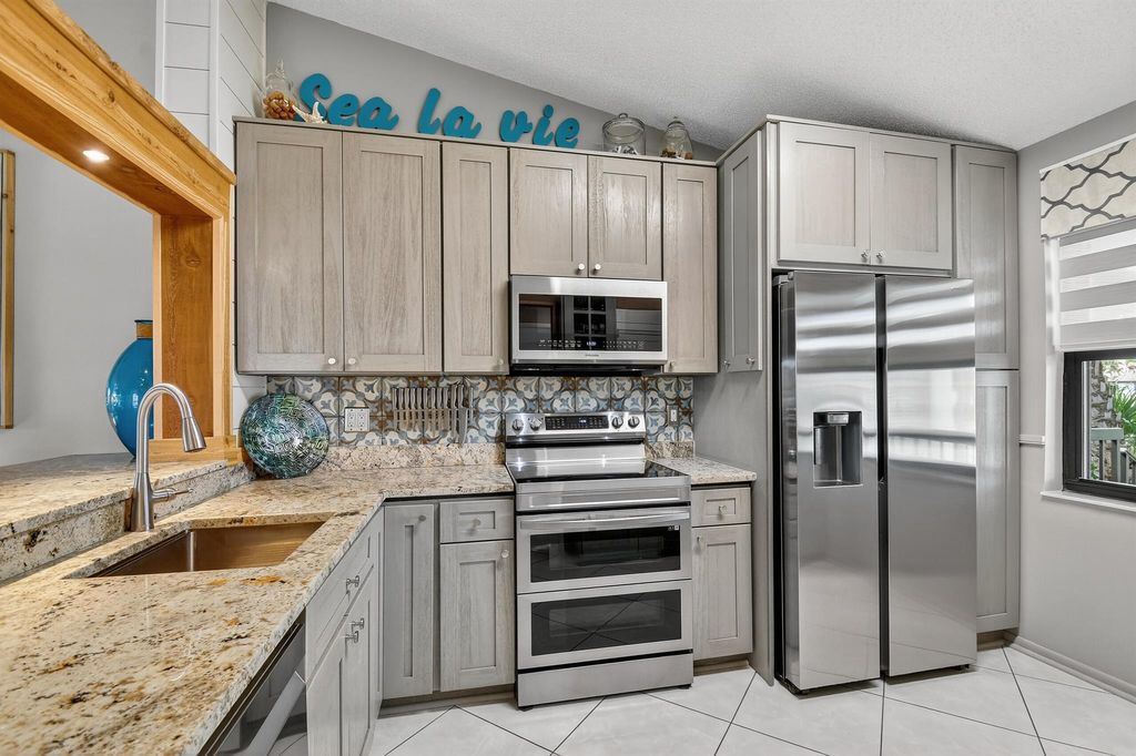 Photo of 7578 Tahiti Lane #201, Lake Worth, FL 33467 (MLS # R11133534)
