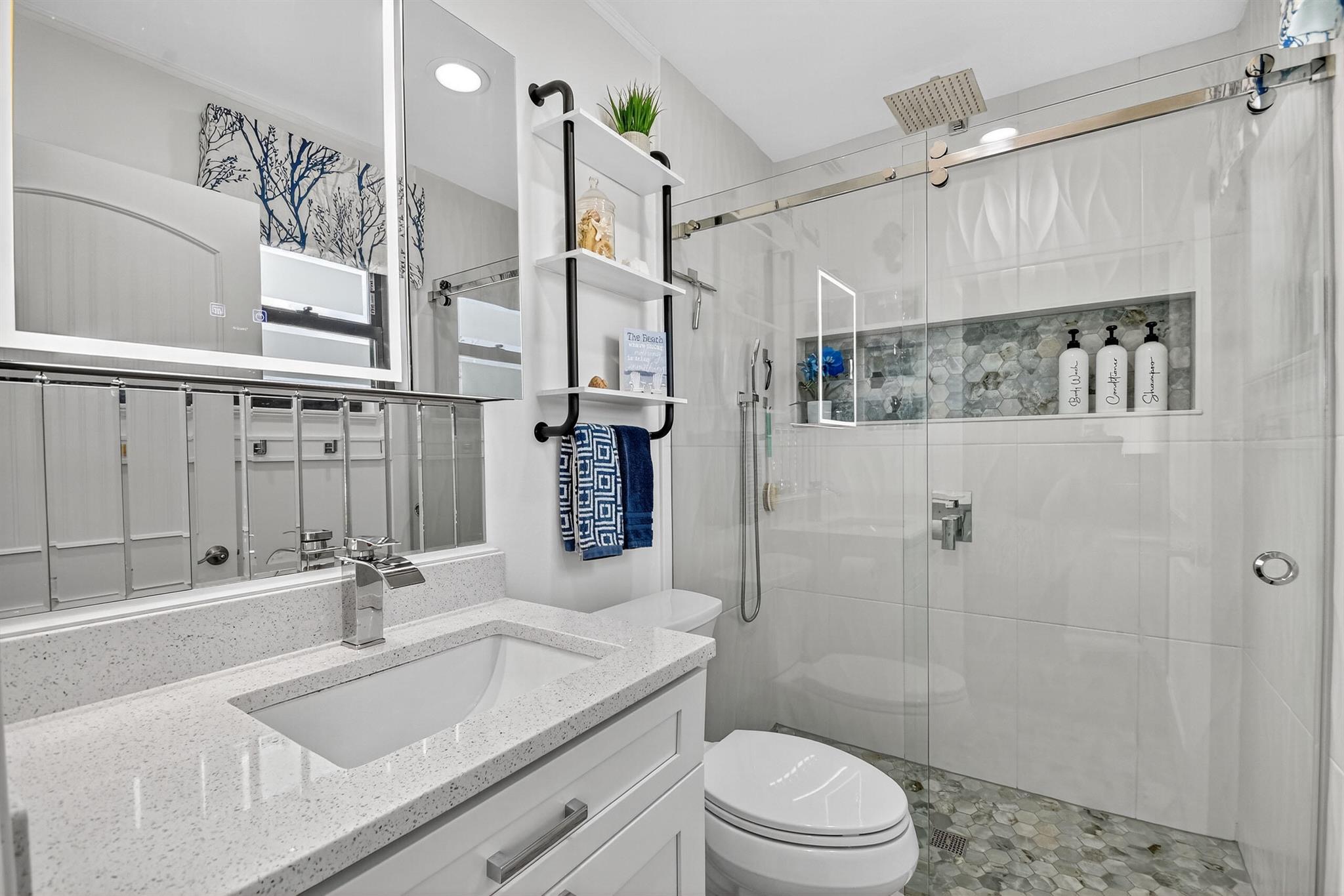 LUCERNE POINTE ONE,TWO,TH - Residential