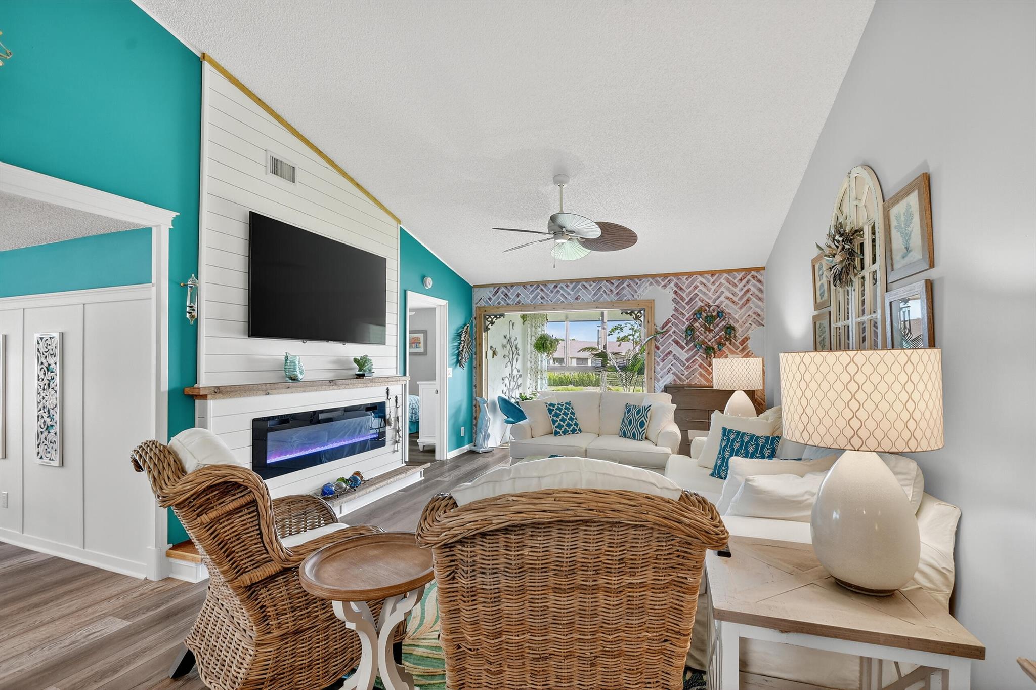 LUCERNE POINTE ONE,TWO,TH - Residential