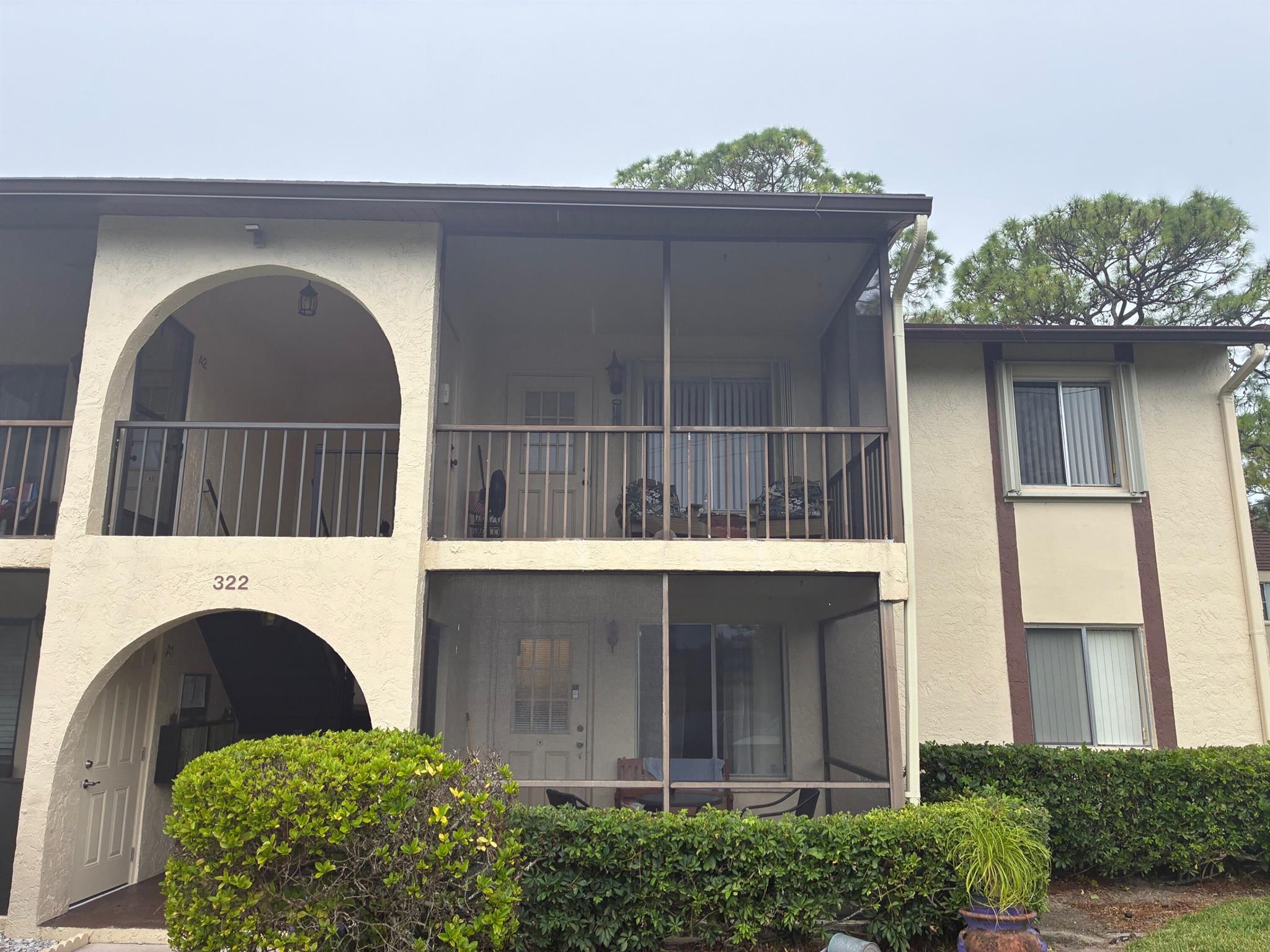 Very nice easy to own 1/1 in a very private location . Newer appliances, new roof an electrical box. Great amenities, Cable and internet included with low HOA fees. Bring your toooth brush and move in.