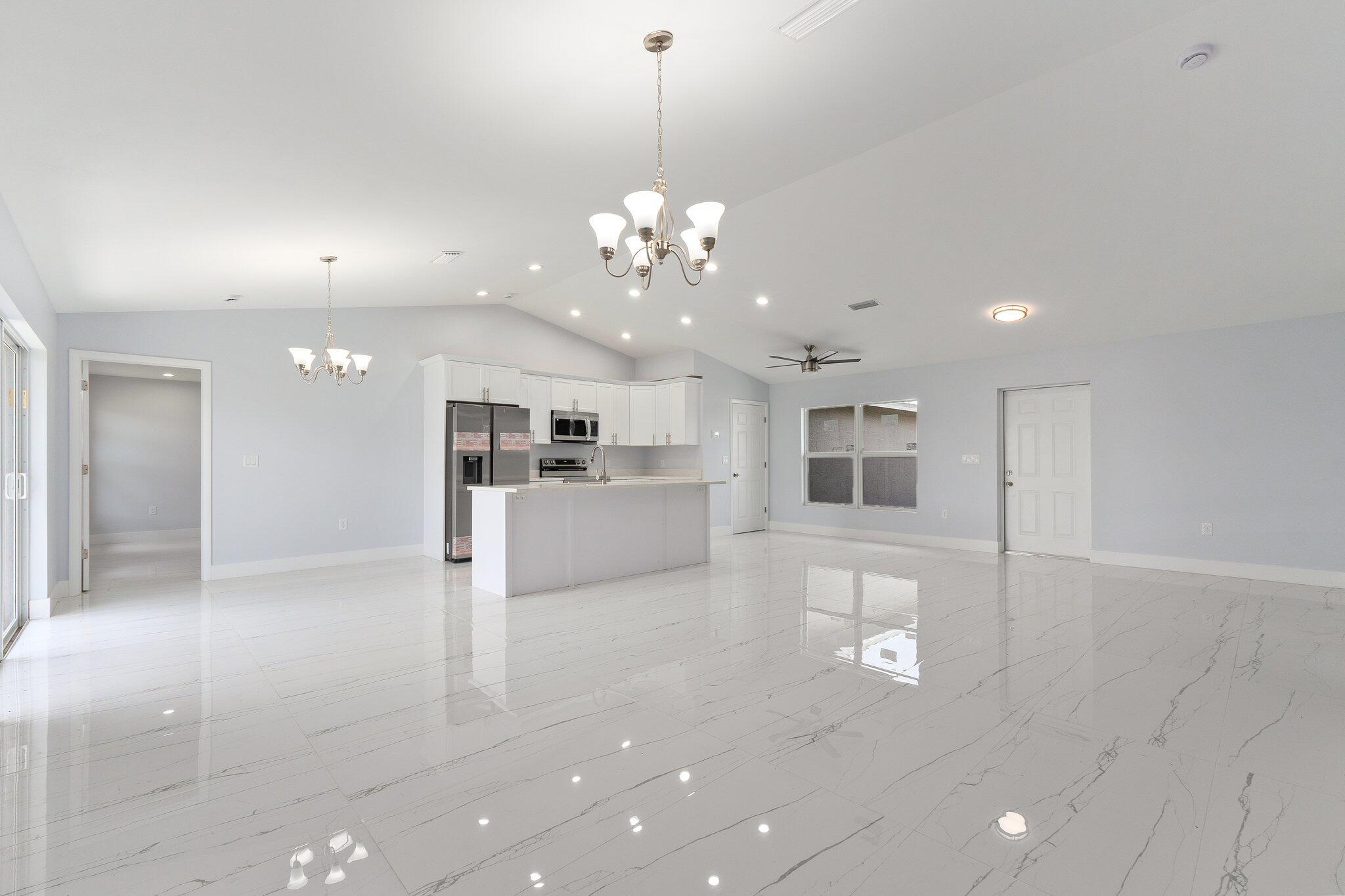 930 SE 39th Terrace