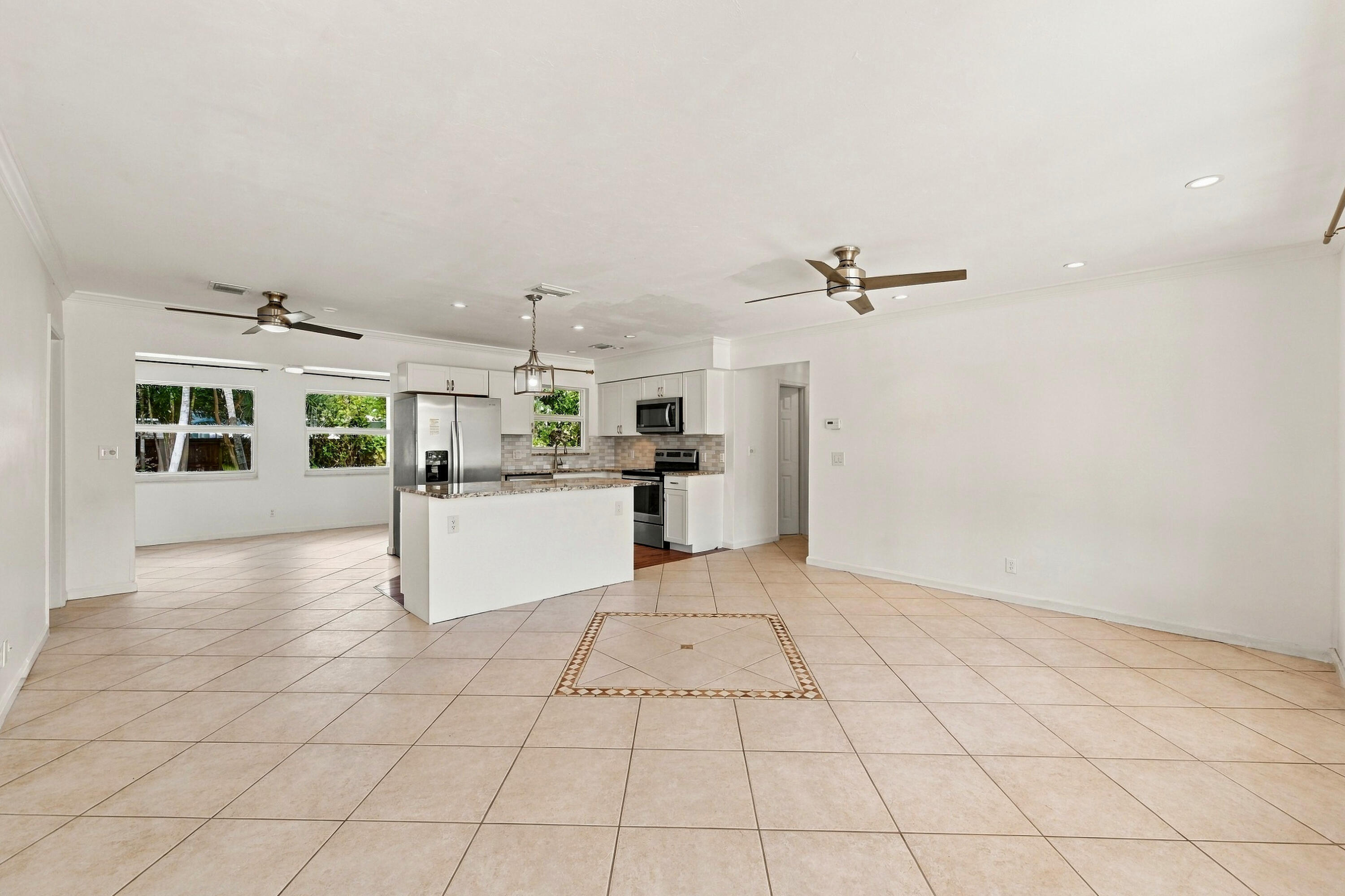 617 NW 28TH Court