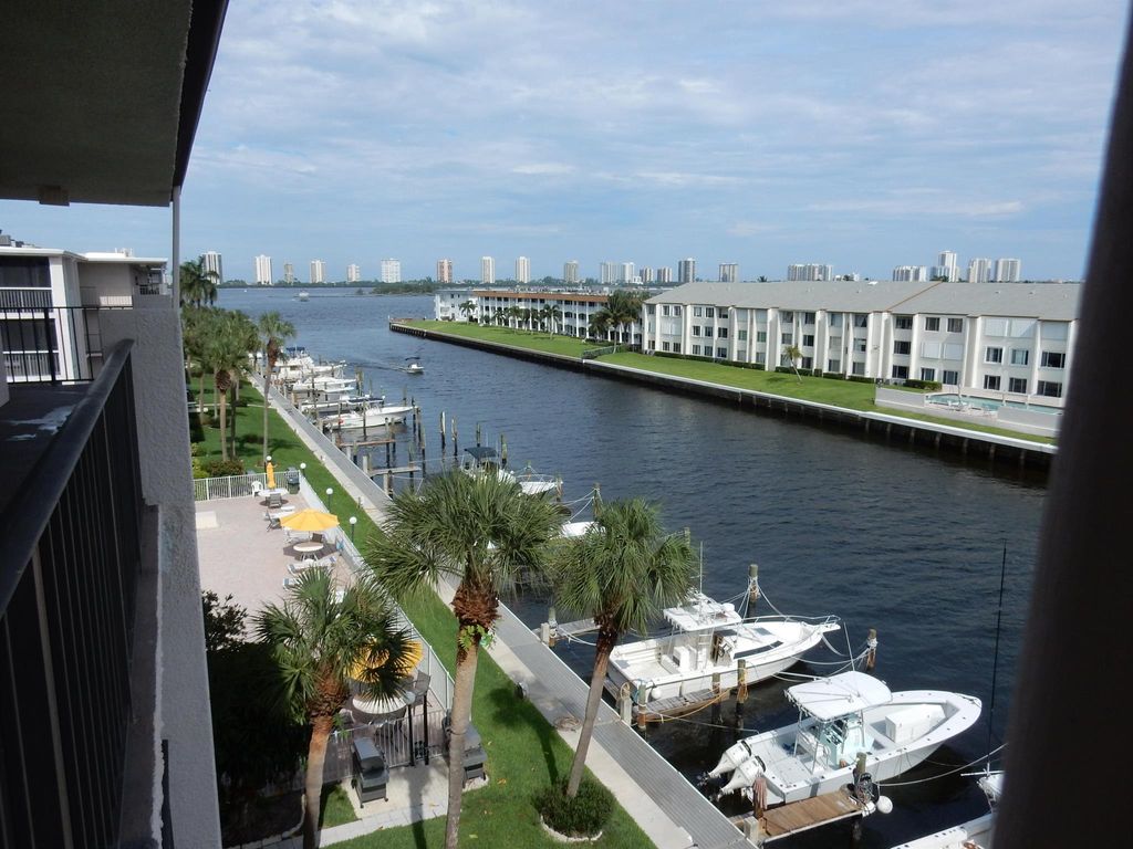 Photo of 108 Paradise Harbour Boulevard #505, North Palm Beach, FL 33408 (MLS # R10720896)