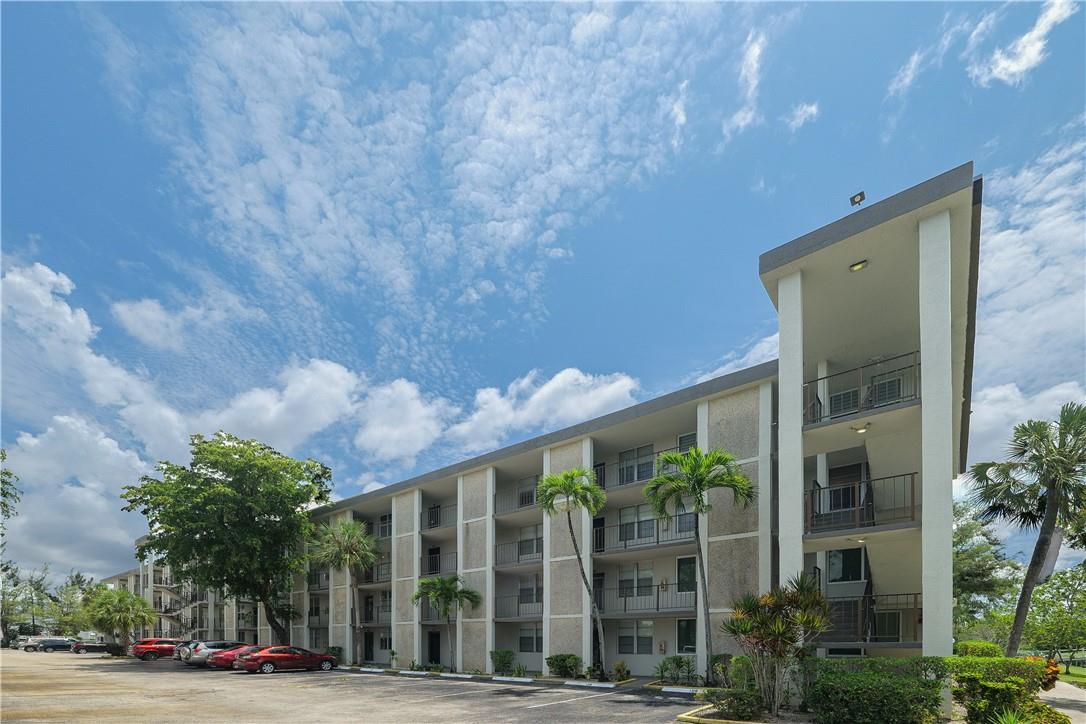CYPRESS CHASE 3 CONDO - Residential