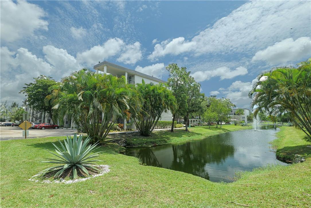 CYPRESS CHASE 3 CONDO - Residential
