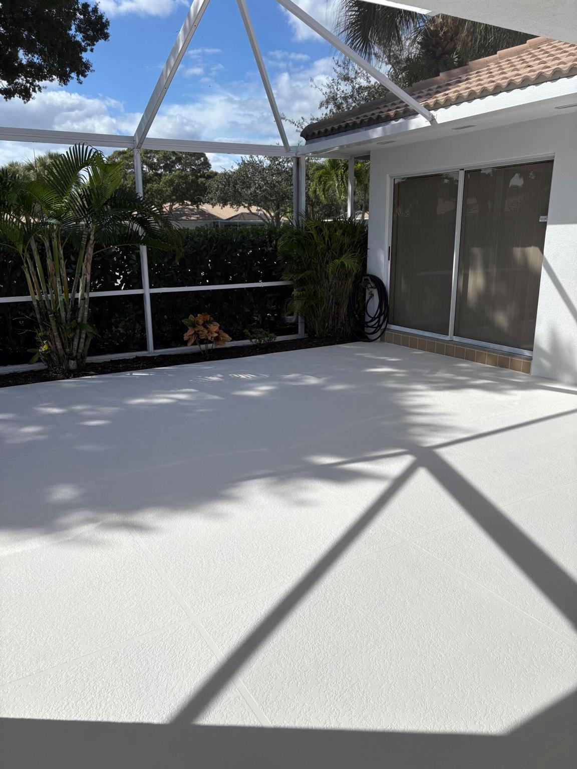 OAKS-SUNTERRACE 4 - Residential Lease