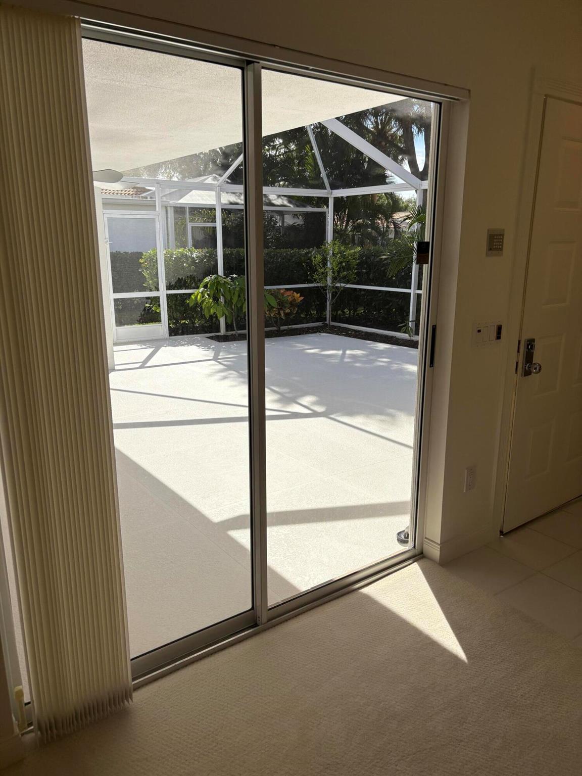 OAKS-SUNTERRACE 4 - Residential Lease