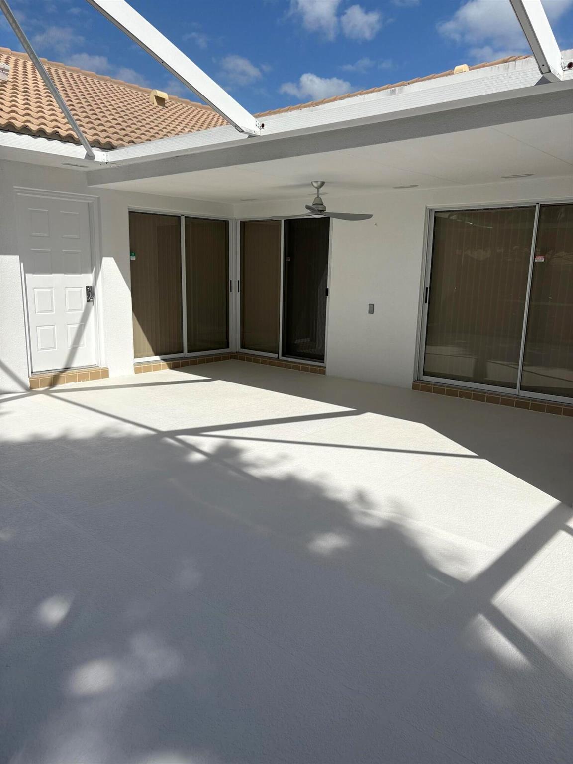 OAKS-SUNTERRACE 4 - Residential Lease