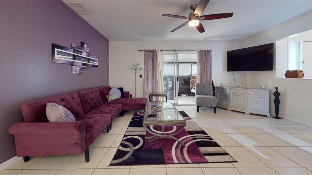 Beautiful 2 bedroom, 2 bath villa in Martin County, Jensen Beach. This spacious villa features a desirable open floor plan, perfect for both comfortable living and entertaining.As you step inside, you will be greeted by a bright and airy living room, complete with gleaming tile flooring, high ceilings, and plenty of natural light. The living room opens up to a spacious enclosed patio, offering an additional living space and a peaceful retreat from the outside world.The kitchen flows seamlessly into the dining area. Convenient in-unit laundry facilities make life easier, with a washer and dryer included for your convenience.This villa is located in a prime Jensen Beach location, with easy access to shopping, dining, entertainment, and top-rated schools.