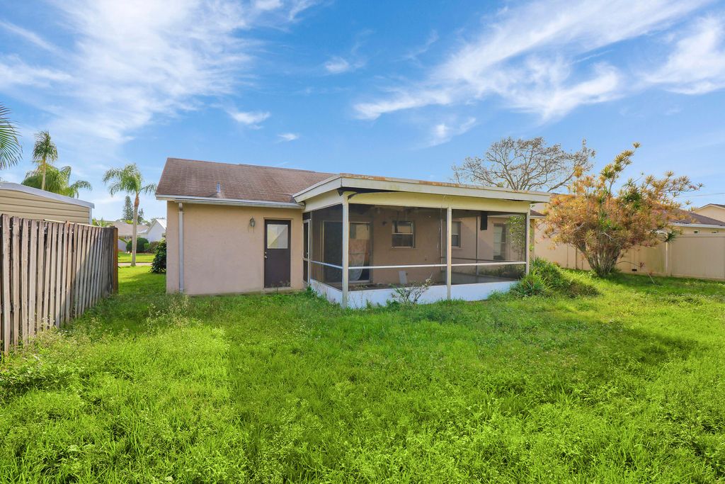 Photo of 116 Deerfield Court, Jupiter, FL 33458 (MLS # R10952665)