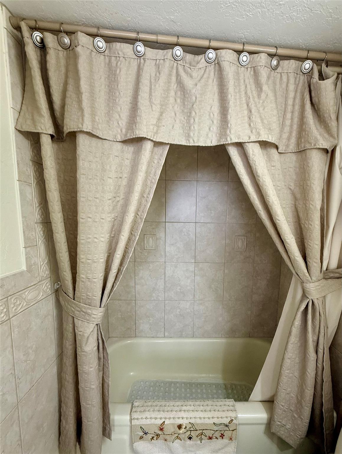 Pompano Beach Club North - Residential Lease