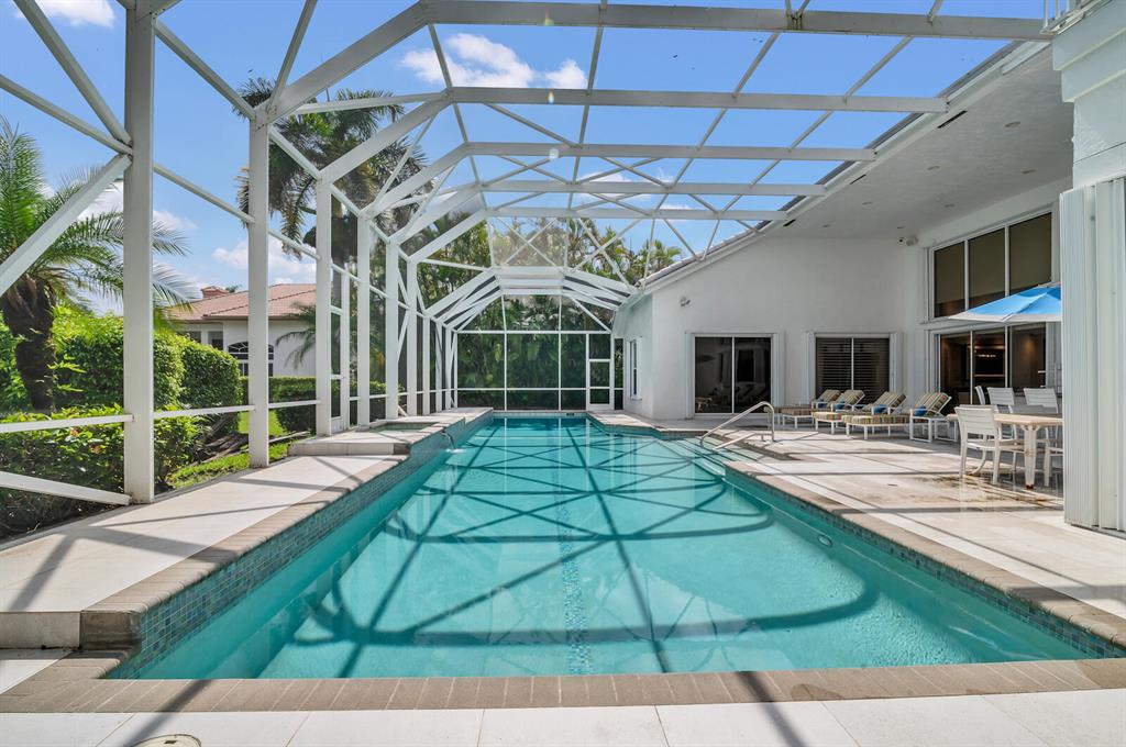 ENCANTADA - Residential