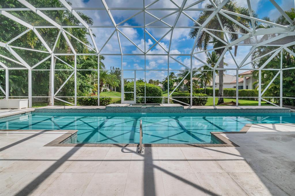 ENCANTADA - Residential