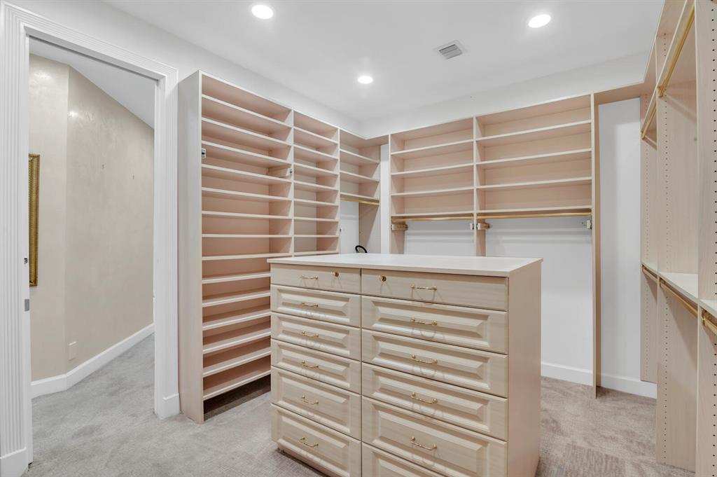 ENCANTADA - Residential