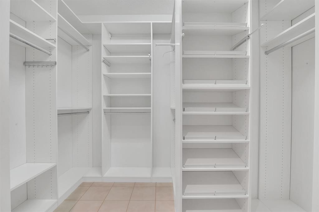 ENCANTADA - Residential