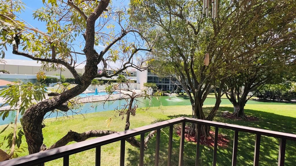 Photo of 890 N Federal Highway #206, Lantana, FL 33462 (MLS # R10792320)