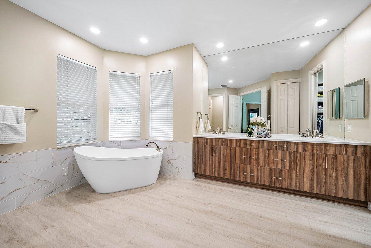 Whispering Oaks - Residential