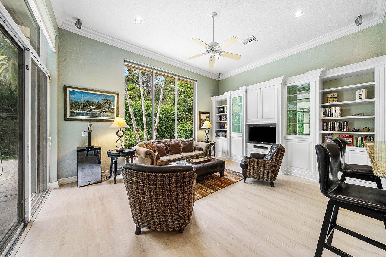 Whispering Oaks - Residential