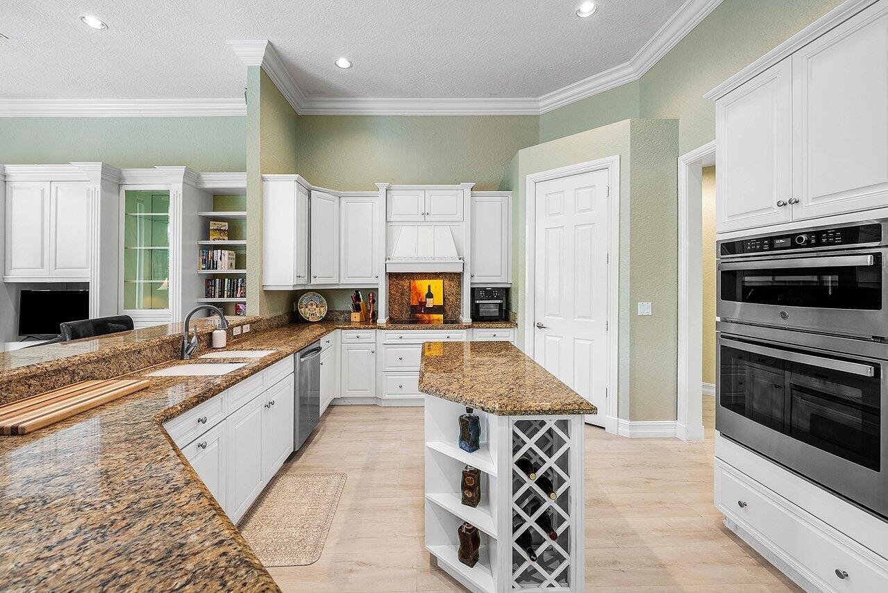 Whispering Oaks - Residential