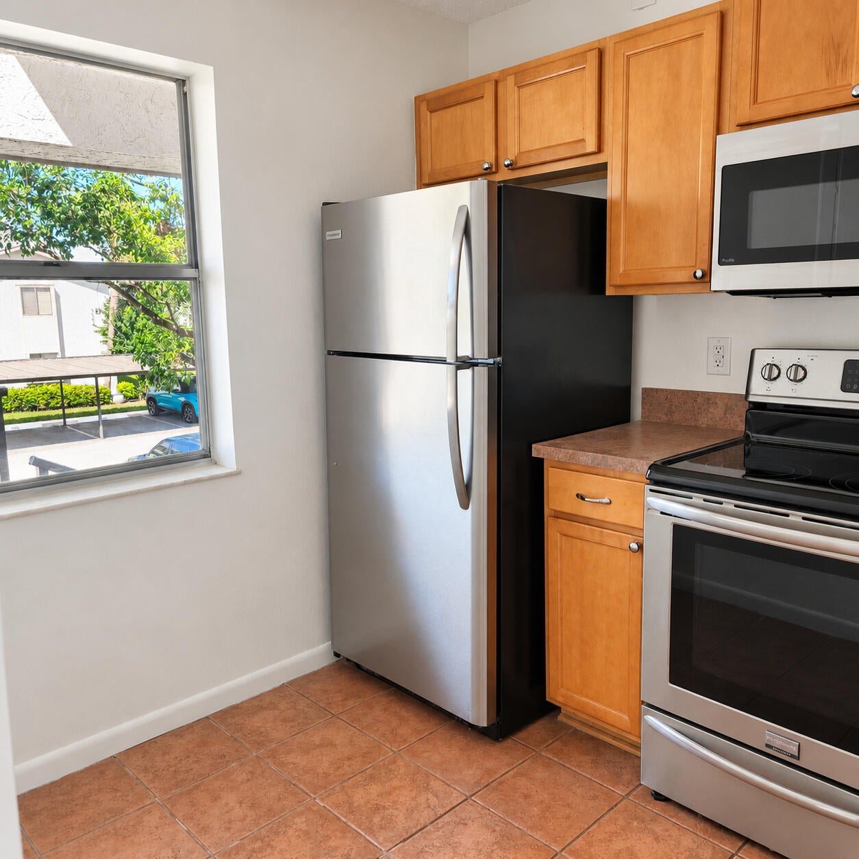 3161 SE ASTER Lane 1206
