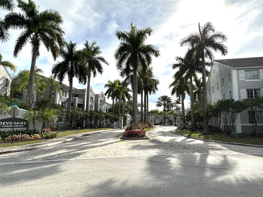 Spacious 2BR/2BA in the Heart of Pembroke Pines! Well-maintained unit featuring high volume ceilings and a split-bedroom floor plan, main bedroom has generous walk-in closet. This unit has a split-bedroom layout. Separate living and dining areas offer flexible use of space. Full-size washer and dryer located in a dedicated laundry room. Perfect as a starter home or investment property. Conveniently located near shopping, dining, schools, and major highways